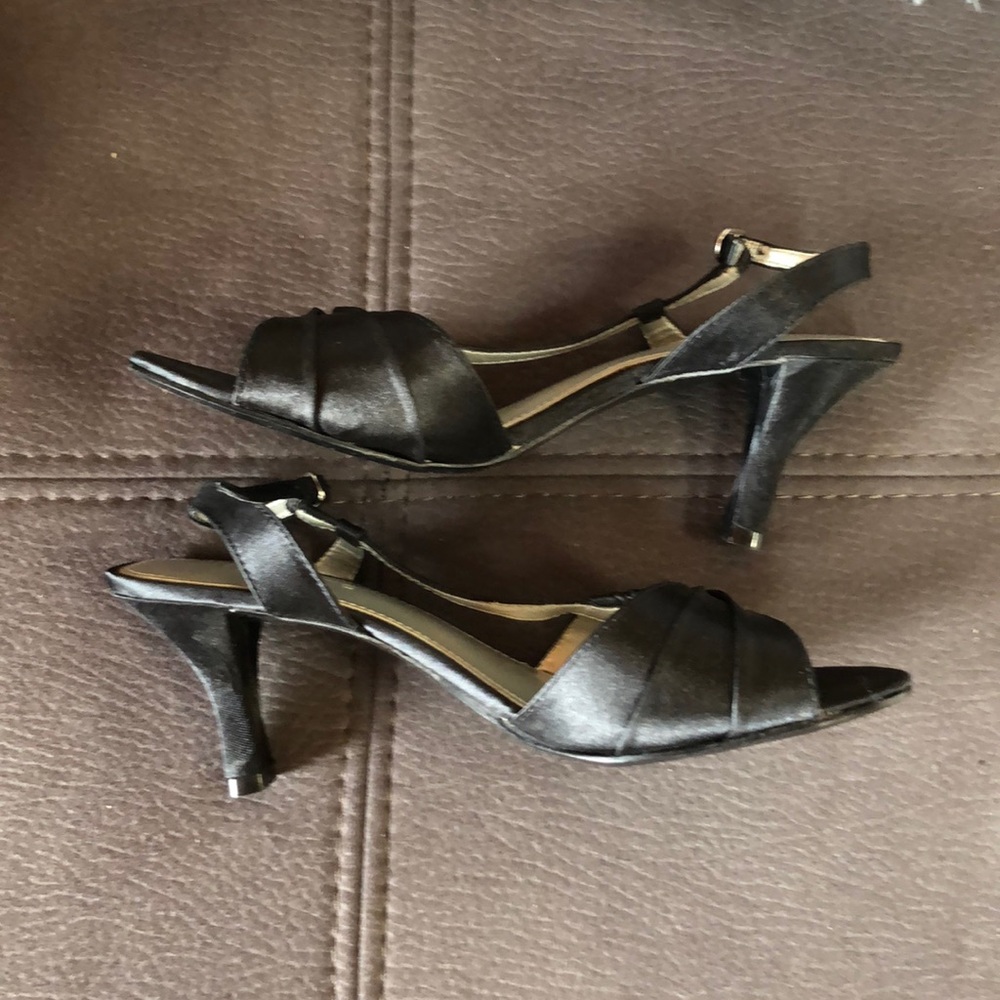 LIZ CLAIBORNE BlackSatinFabric Slingback Sandals Size 6 - Picture 5 of 7